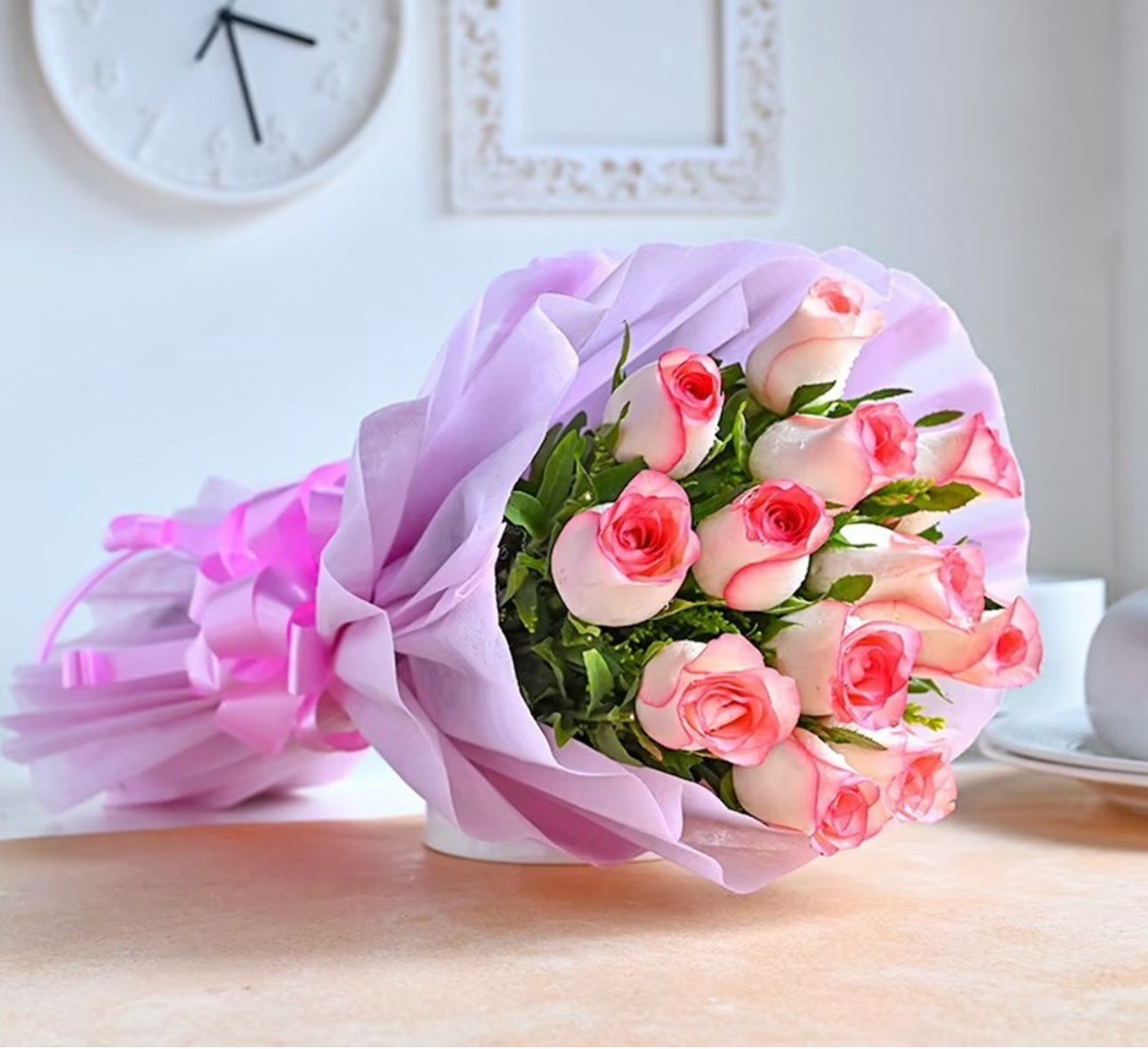 Jumiliya Roses hand bouquet by BloomsOnly, Pune's number 1 flower delivery website