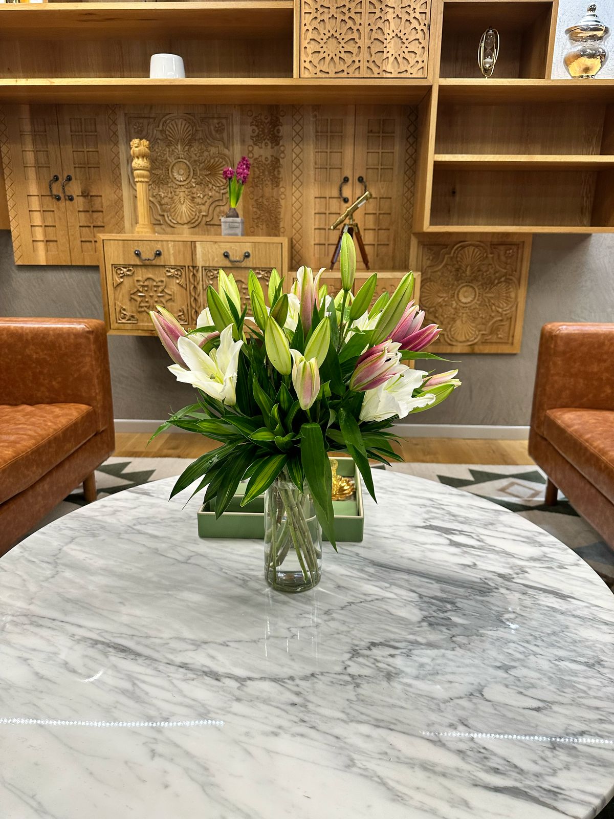 10 Lily Vase Arrangement by BloomsOnly, Pune's number 1 flower delivery website