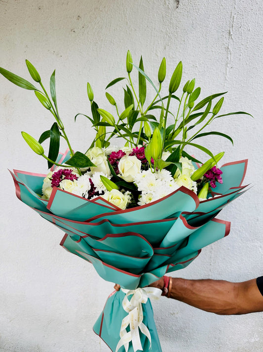 Mix flowers hand bunch